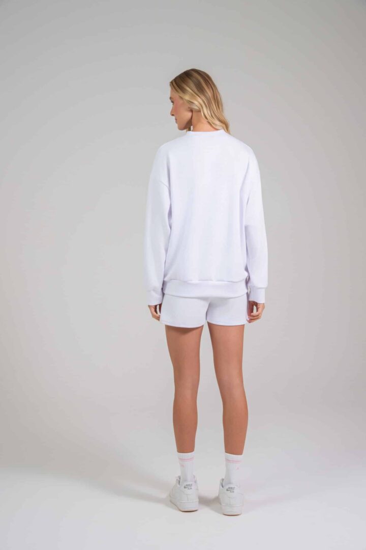 Alternative view of MOLETOM BRANCO